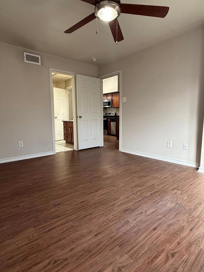 6804 N Capital of Texas Hwy unit 221, Austin, TX 78731 - photo 5