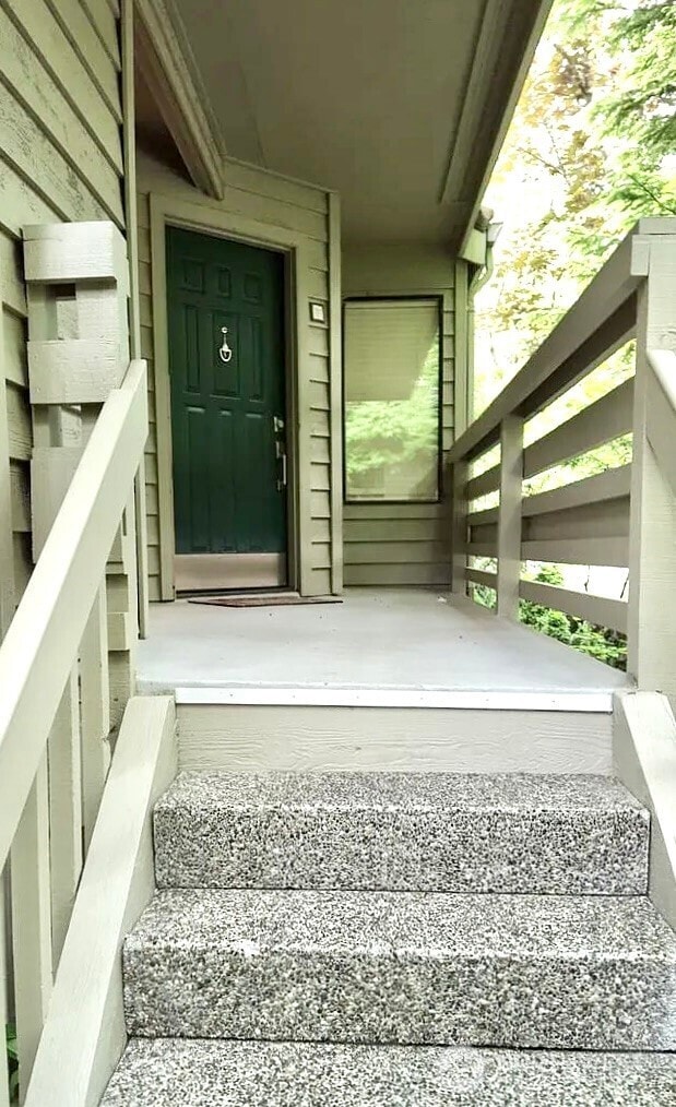 1372 Bellevue Way NE unit 2, Bellevue, WA 98004 - photo 2