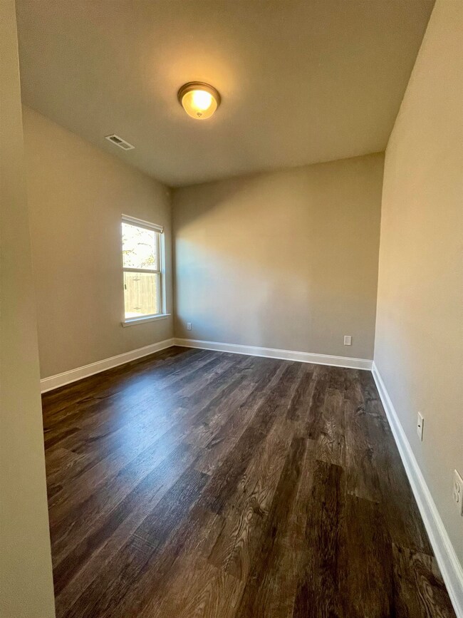 1828 Magnolia Ln, Cullman, AL 35055 - photo 5