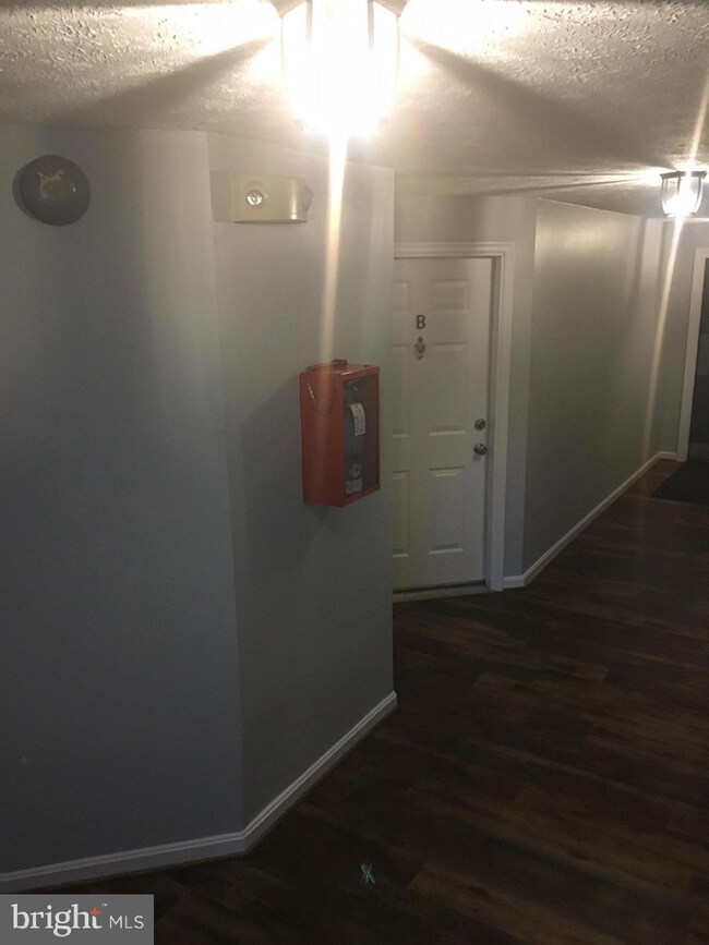 809 B Stratford Way unit 1400B, Frederick, MD 21701 - photo 2