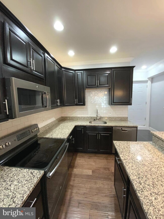 1326 N Broadway, Baltimore, MD 21213 - photo 6