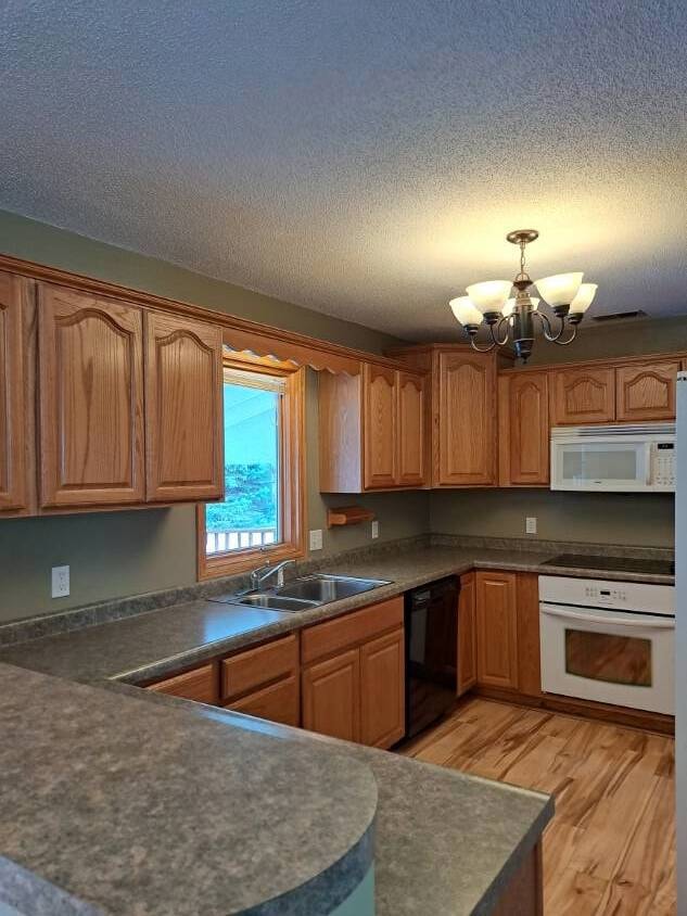 830 E 9th St, Chadron, NE 69337 - photo 5