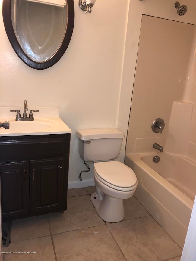 500 W Jolly Rd, Lansing, MI 48910 - photo 5