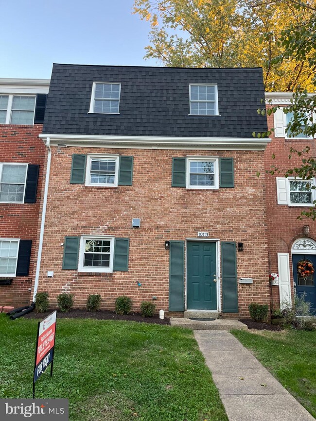 10113 Brandon Way, Manassas, VA 20109 - photo 2