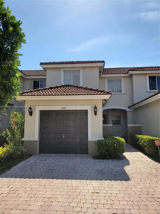 4828 NW 114th Ct, Doral, FL 33178 - photo 2