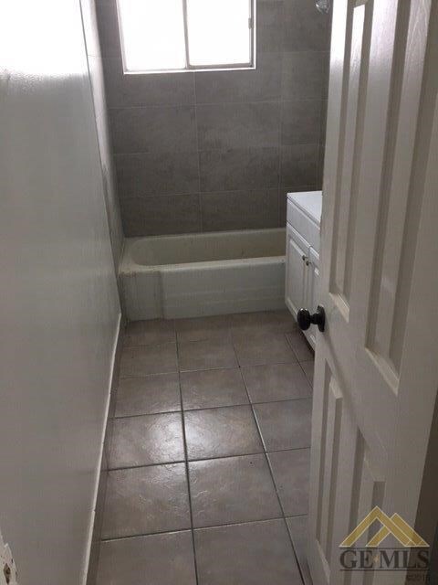 1246 14th St, Wasco, CA 93280 - photo 7