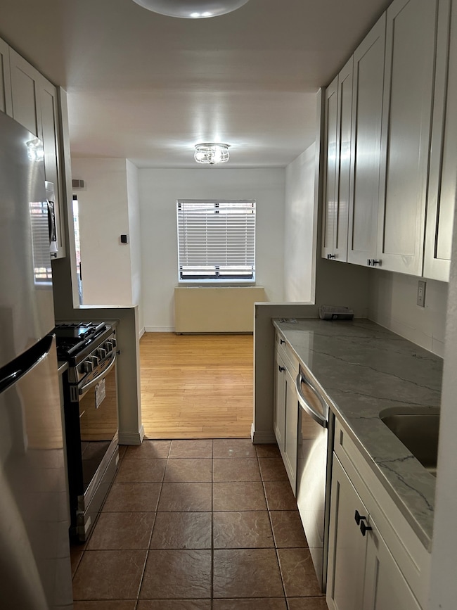 Springville Heights Condominiums, Staten Island, NY 10314 - photo 4