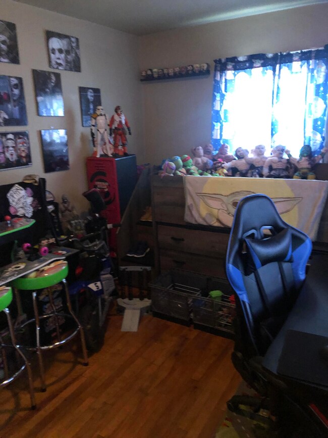 bedroom 2 d