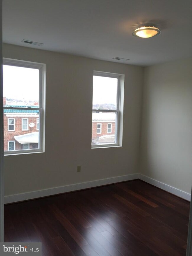 3003 Pelham Ave, Baltimore, MD 21213 - photo 7