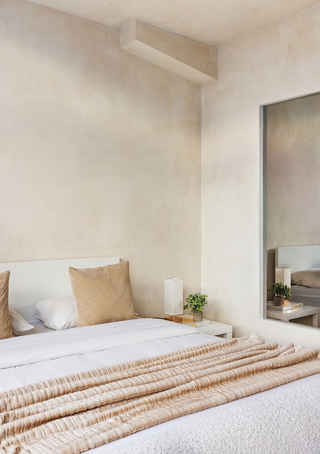 Nouvel Chelsea unit 3C, New York, NY 10011 - photo 3