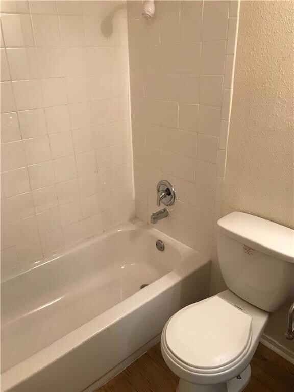 Sunchase unit 218, Austin, TX 78705 - photo 6