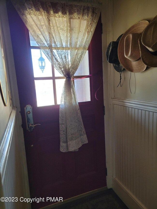 338 Greenview, Saylorsburg, PA 18058 - photo 4