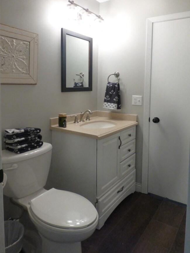 Main Floor 1/2 Bath