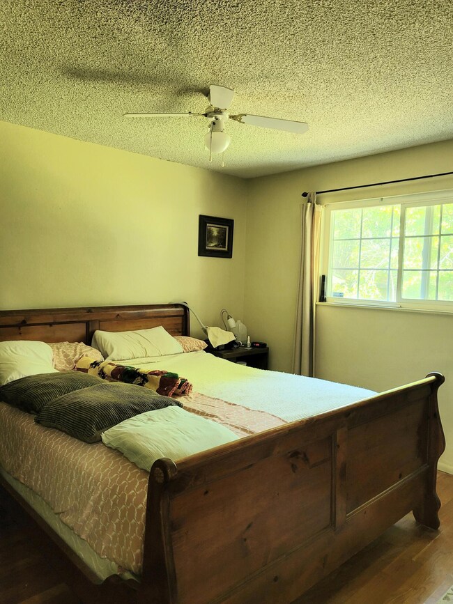 Master Bdrm