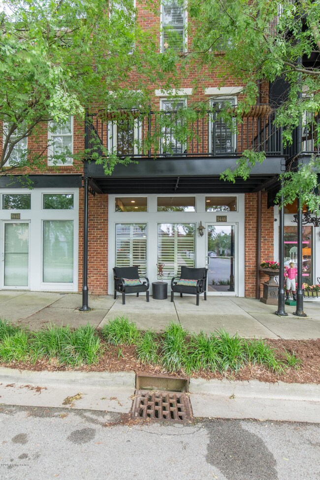 30-9446_Norton_Commons_Blvd-36