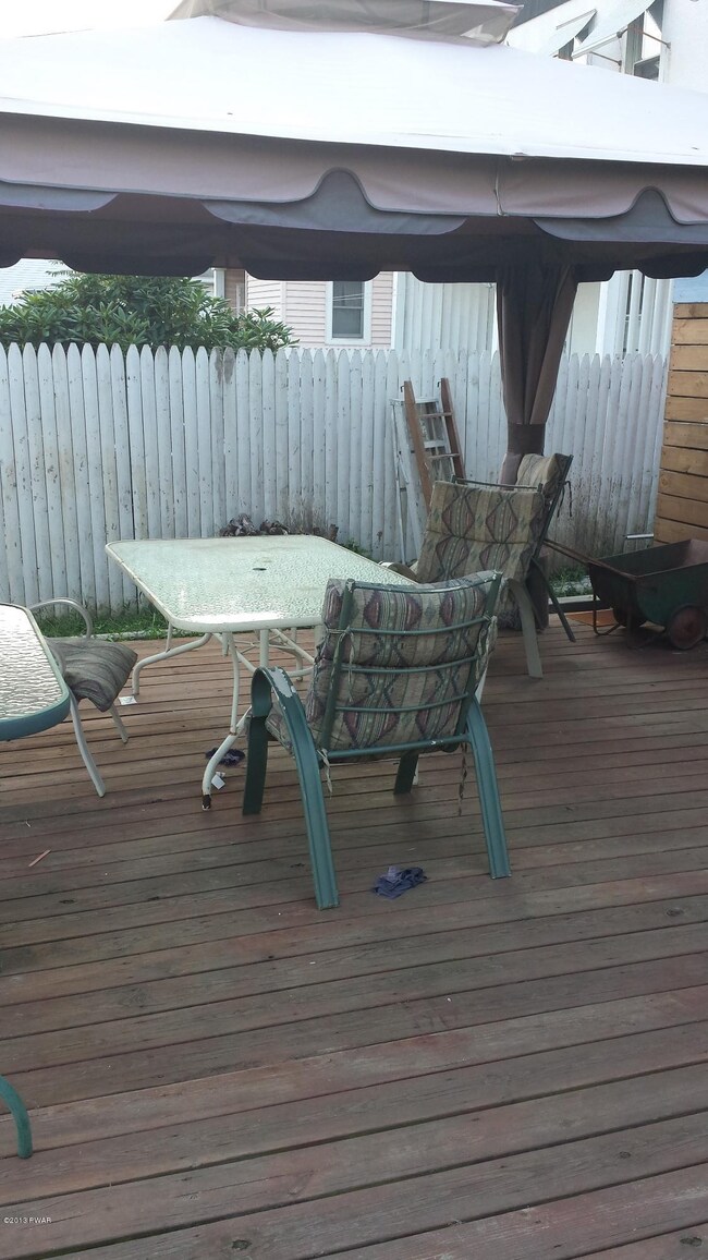 1078 Meade Ave, Scranton, PA 18508 - photo 6