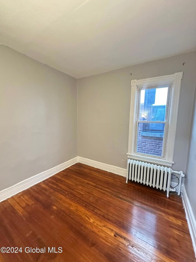 830 Madison Ave unit 2, Albany, NY 12208 - photo 6