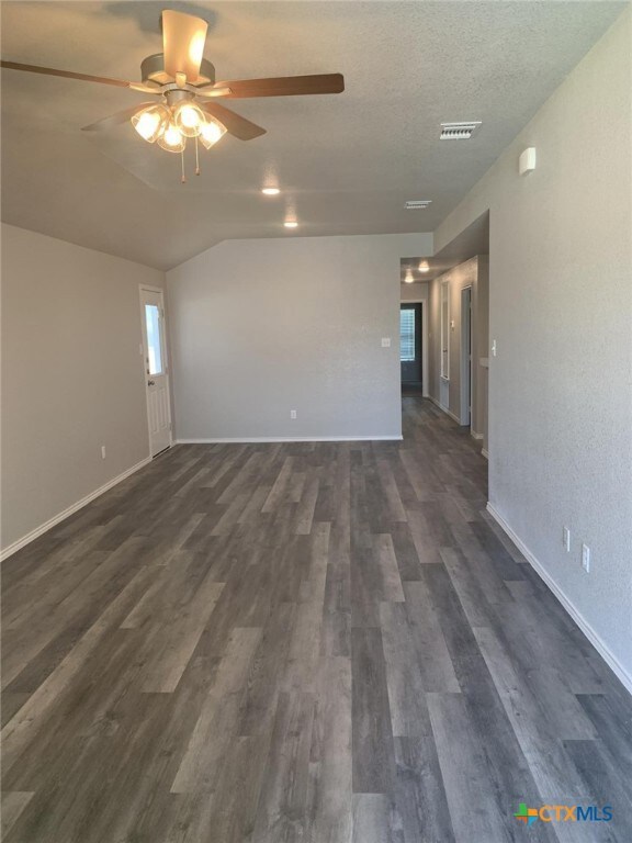 716 Kimble Dr unit A, Temple, TX 76501 - photo 2