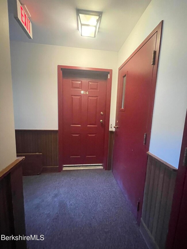 Private Entrance