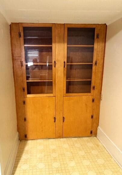 226 E Oak St, Covington, VA 24426 - photo 6