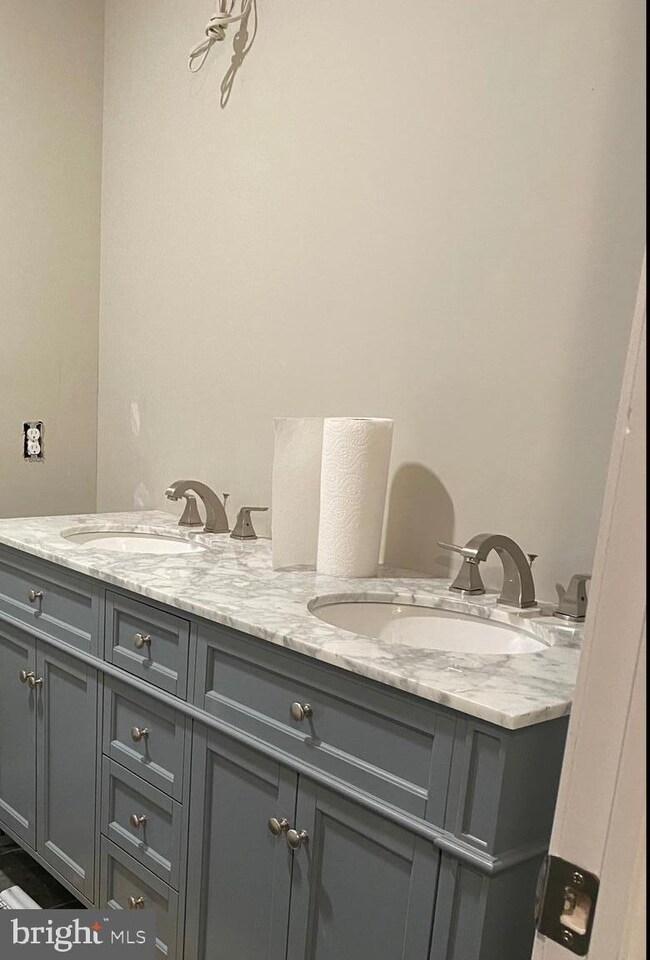 42 Chalford Ln, Willingboro, NJ 08046 - photo 5