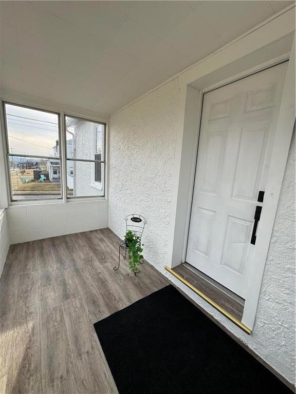 861 N Hanover St, Pottstown, PA 19464 - photo 2