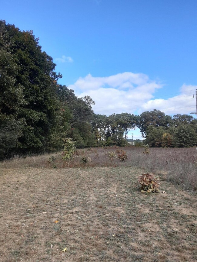 604.9 E.Van Deinse Ave.