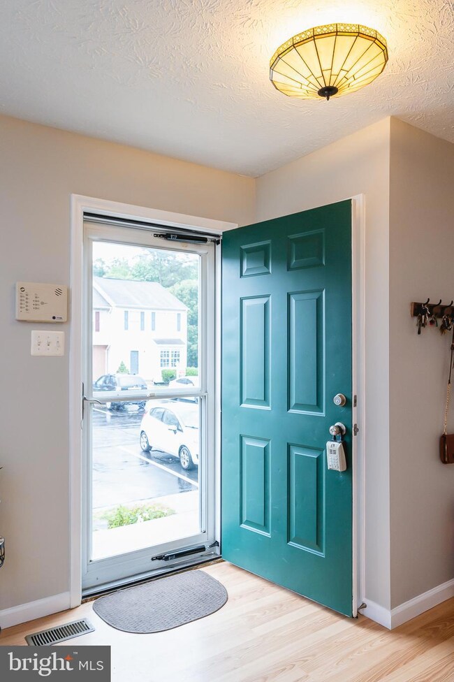 1740 Carriage Lamp Ct, Severn, MD 21144 - photo 3