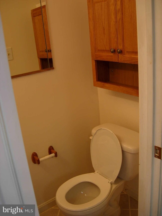 4109 Churchman Way unit 1-11, Woodbridge, VA 22192 - photo 7