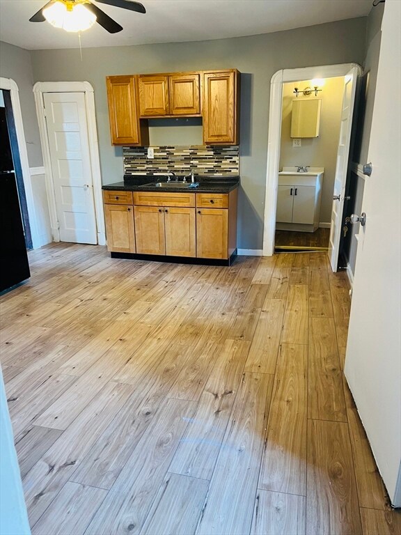 34 Canal St unit 2, Chicopee, MA 01013 - photo 3