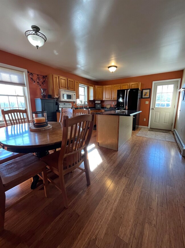 looking towards side porch door