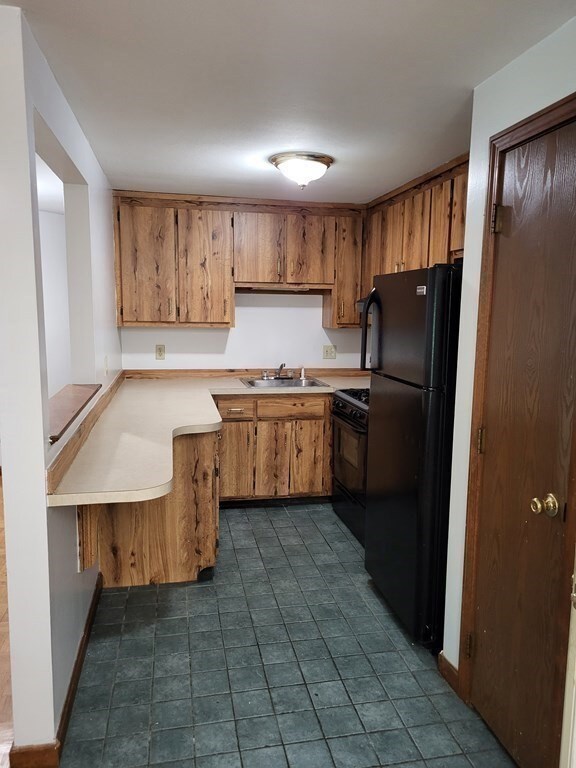 49 Parker Ave unit 9, Dracut, MA 01826 - photo 2