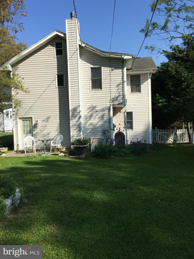 51 REAR Bay Dr, Annapolis, MD 21403 - photo 2