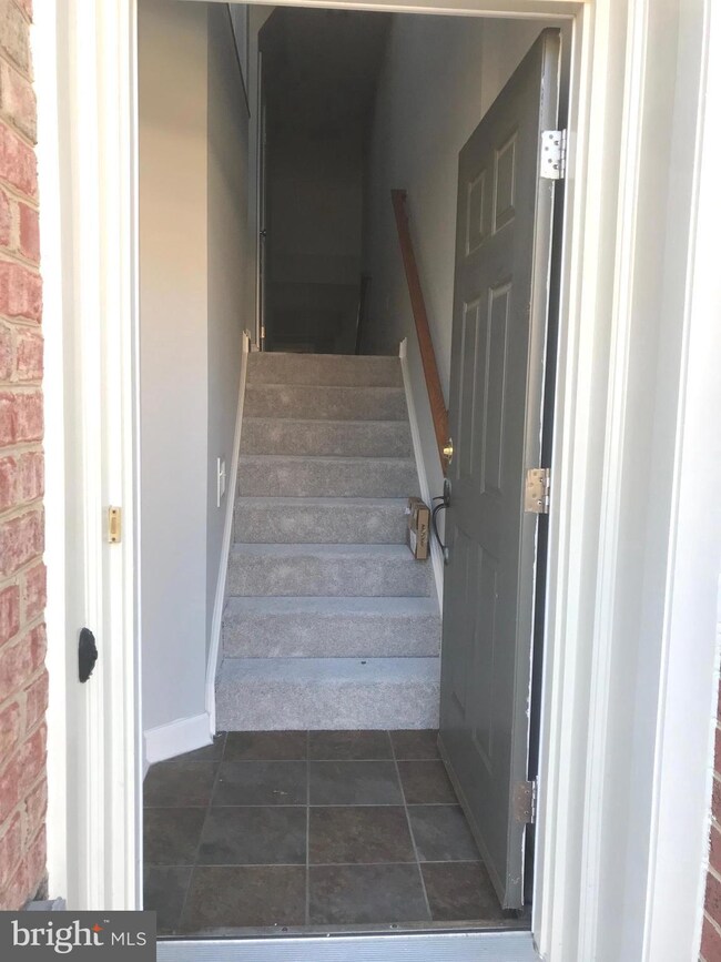 542 Bolin Terrace, Upper Marlboro, MD 20774 - photo 3