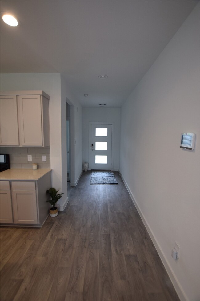 14224 Big Bend Dr, Conroe, TX 77384 - photo 3