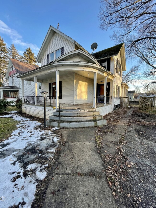 125 Hart St, Marshall, MI 49068 - photo 4