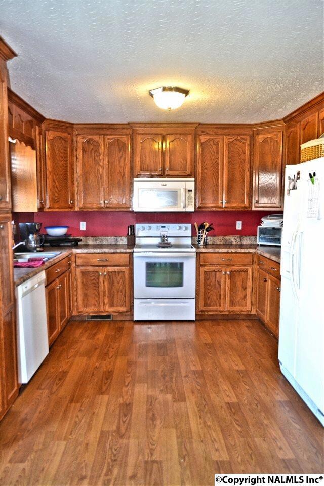 27777 Gretta Cir, Ardmore, AL 35739 - photo 6