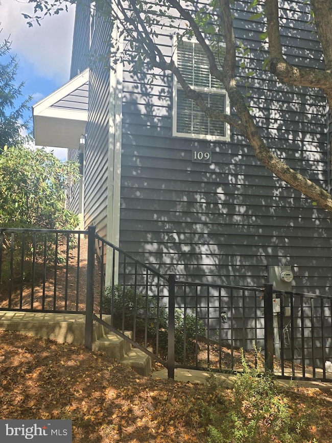 109 Driftwood Ln, Downingtown, PA 19335 - photo 3