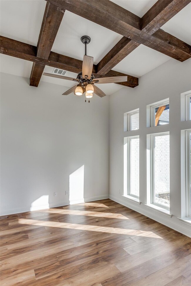 142 Southern Ct, Springtown, TX 76028 - photo 4