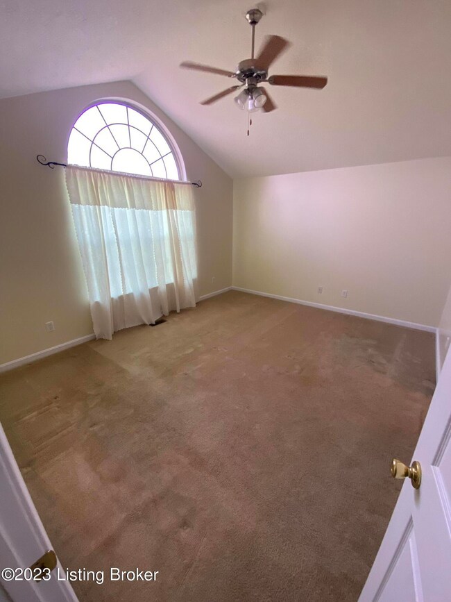 237 Holly Marie Dr, Mount Washington, KY 40047 - photo 5