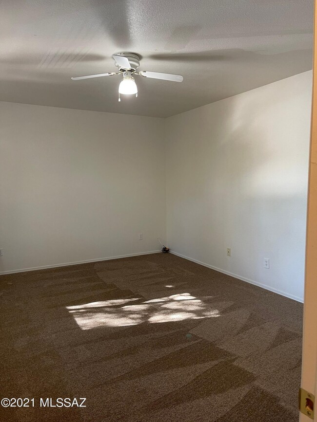 1205 E Greenlee Rd unit 3, Tucson, AZ 85719 - photo 6