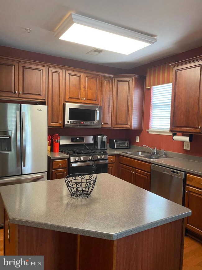21228 Mcfadden Square unit 113, Sterling, VA 20165 - photo 2