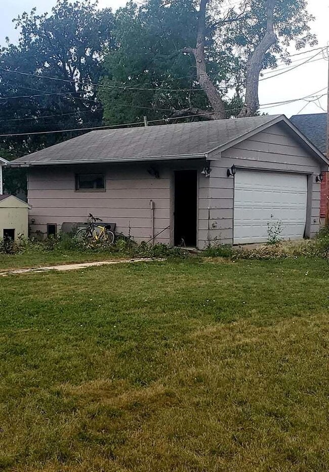 22 x 22 garage