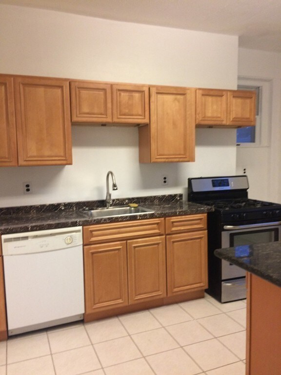 88 Harold St unit 2, Roxbury, MA 02119 - photo 4