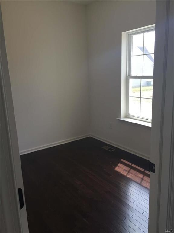 2175 Eagles Landing Dr unit 194, Nazareth, PA 18064 - photo 5