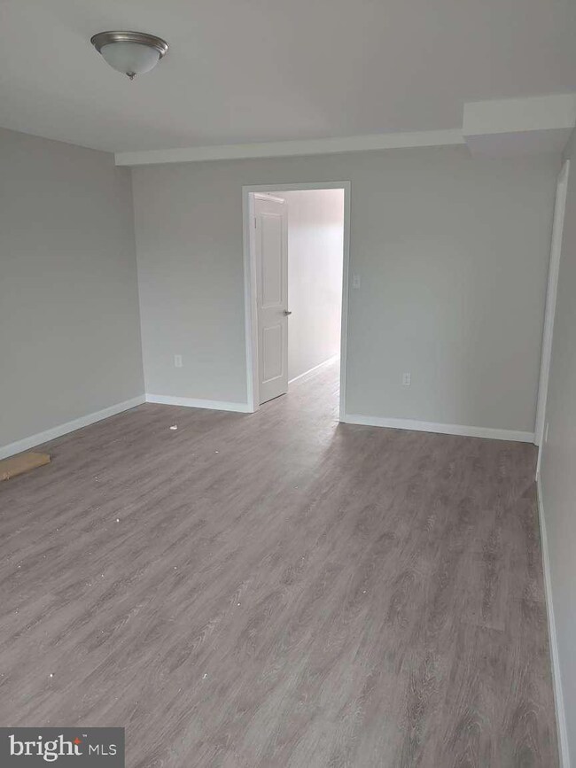 803 Henri Ct unit 803, Burlington, NJ 08016 - photo 2