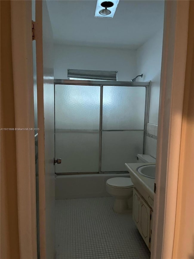 532 S Luna Ct unit 5, Hollywood, FL 33021 - photo 5