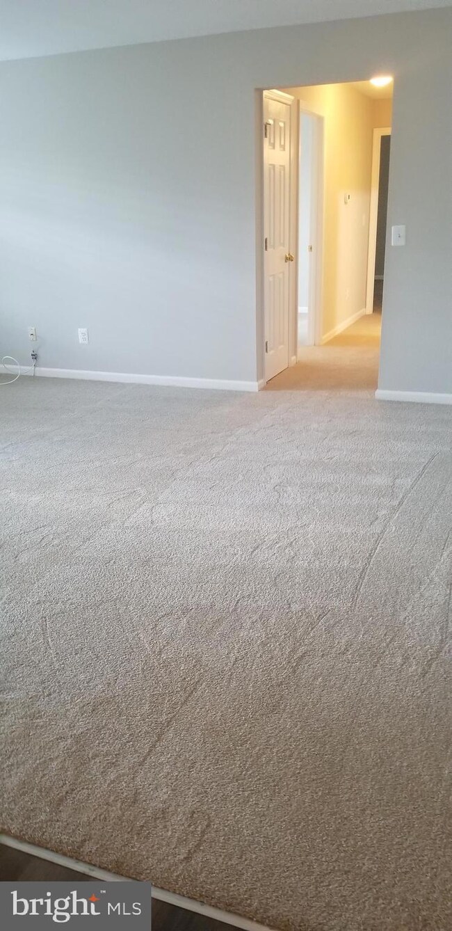 3580 Sherbrooke Cir unit 203, Woodbridge, VA 22192 - photo 3