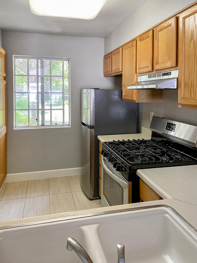 4692 Carpinteria Ave unit 24, Carpinteria, CA 93013 - photo 3