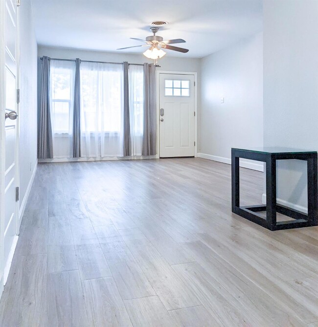 4309 29th St, Lubbock, TX 79410 - photo 7